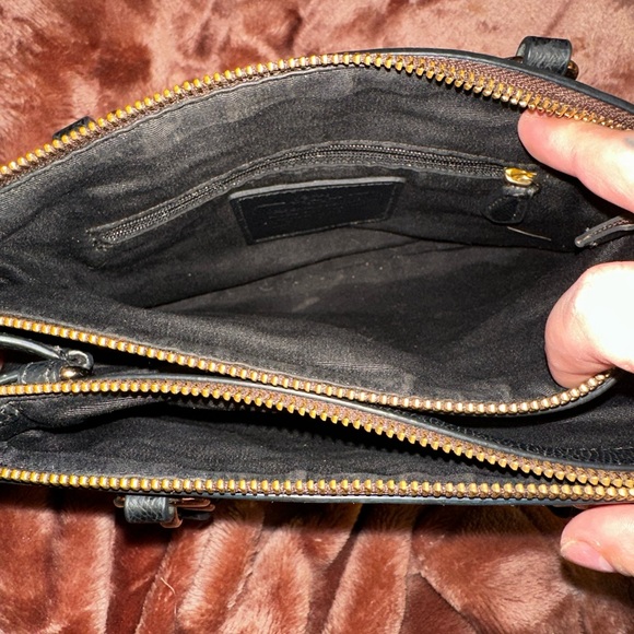 NWOT COACH BAG!! - Picture 4 of 6